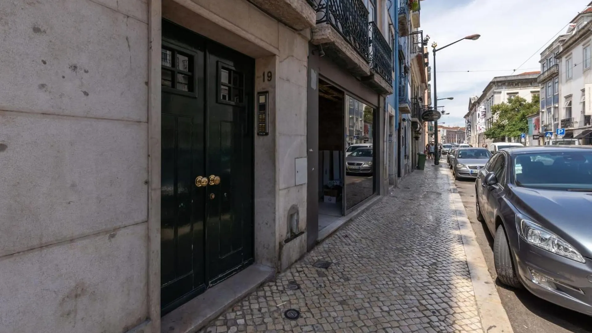 Principe Real Spacious Delight By Innkeeper Lisbon Apartment