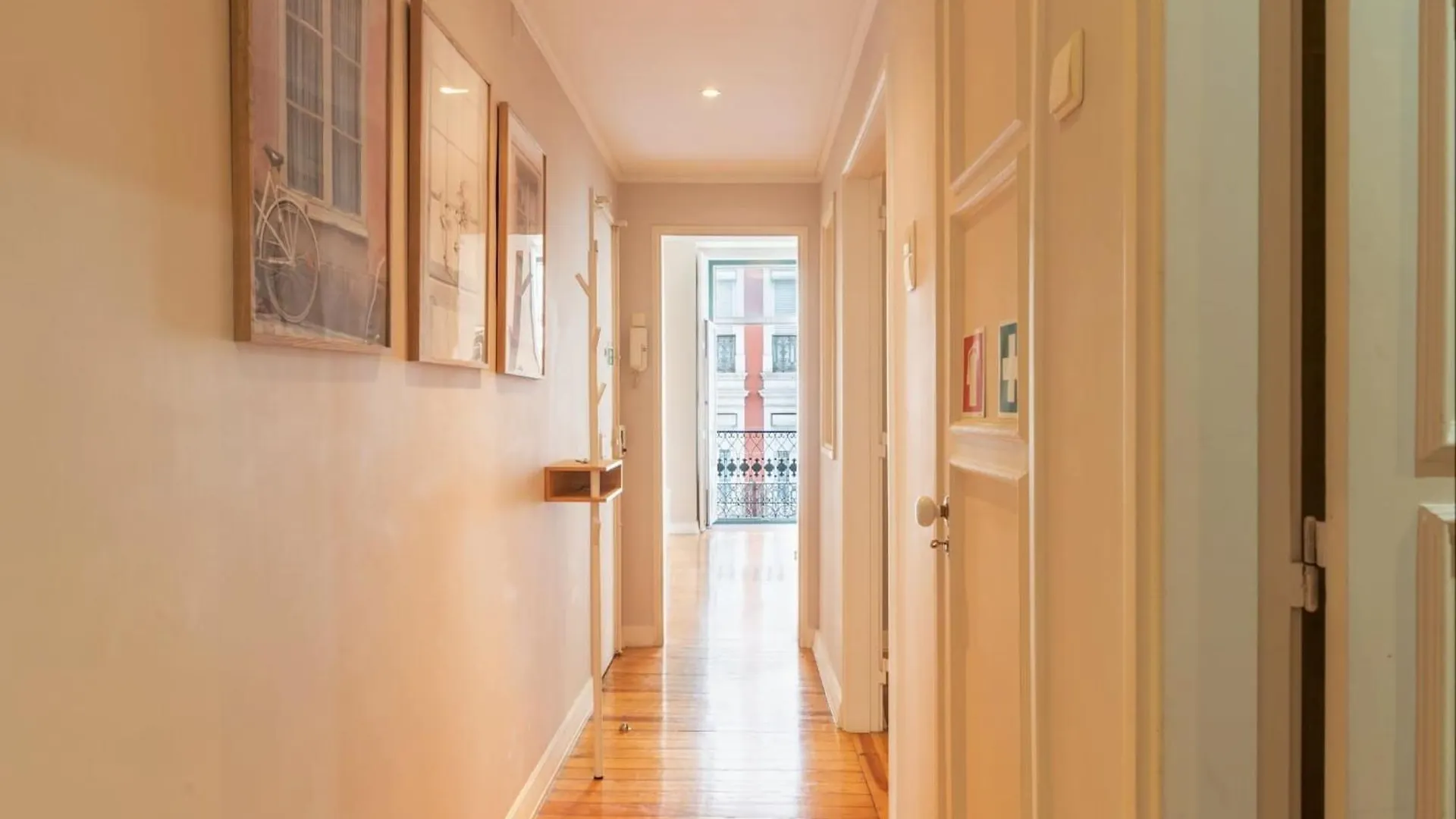 Principe Real Spacious Delight By Innkeeper Lisbon Apartment