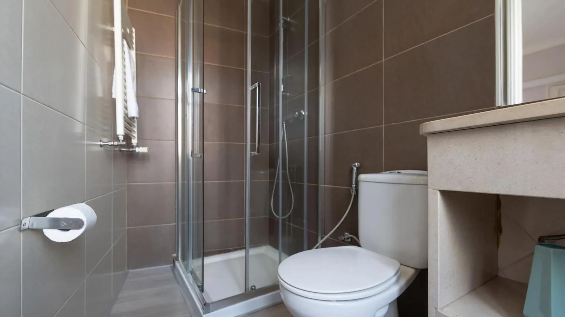 Principe Real Spacious Delight By Innkeeper Lisbon Apartment